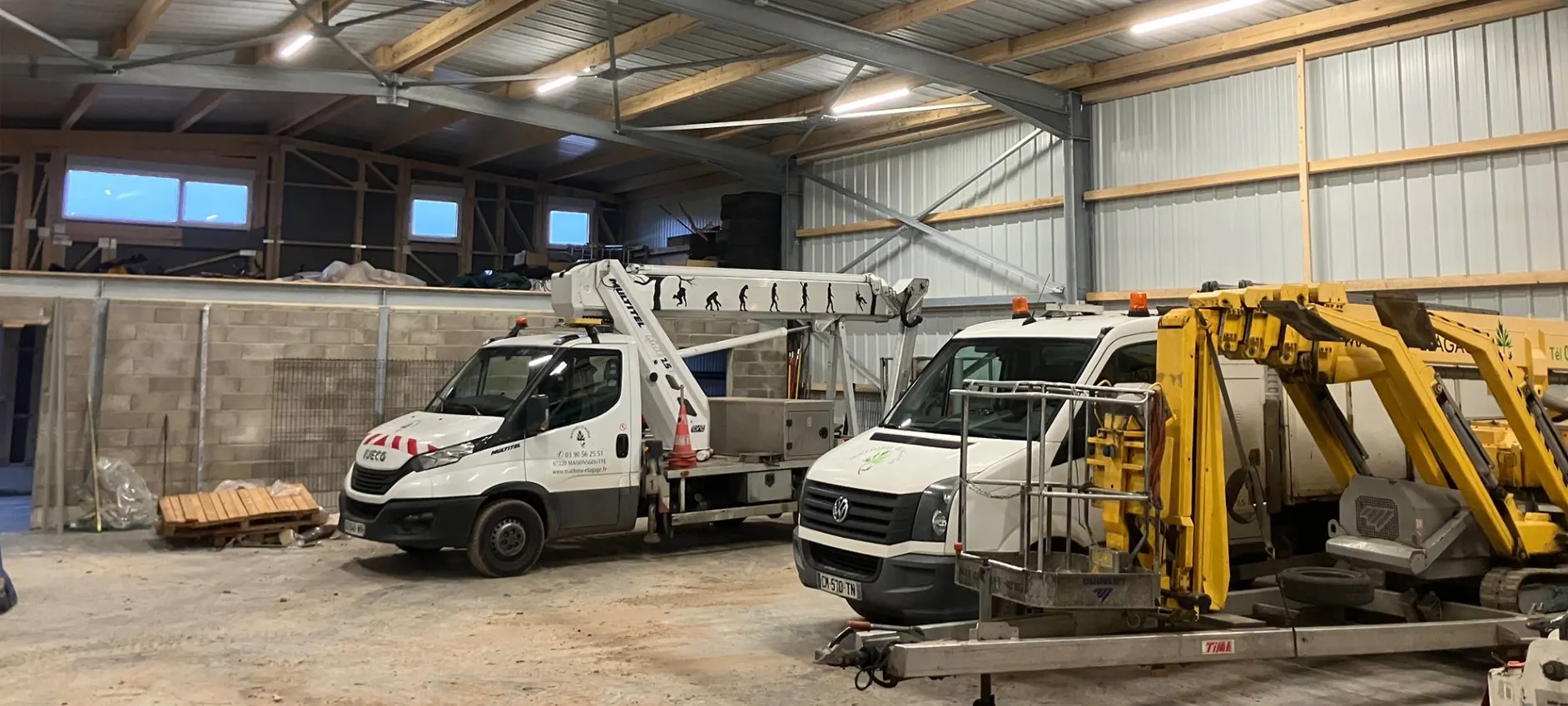 Installation électrique et éclairage LED dans un entrepôt professionnel à Dambach-la-Ville (Bas-Rhin)